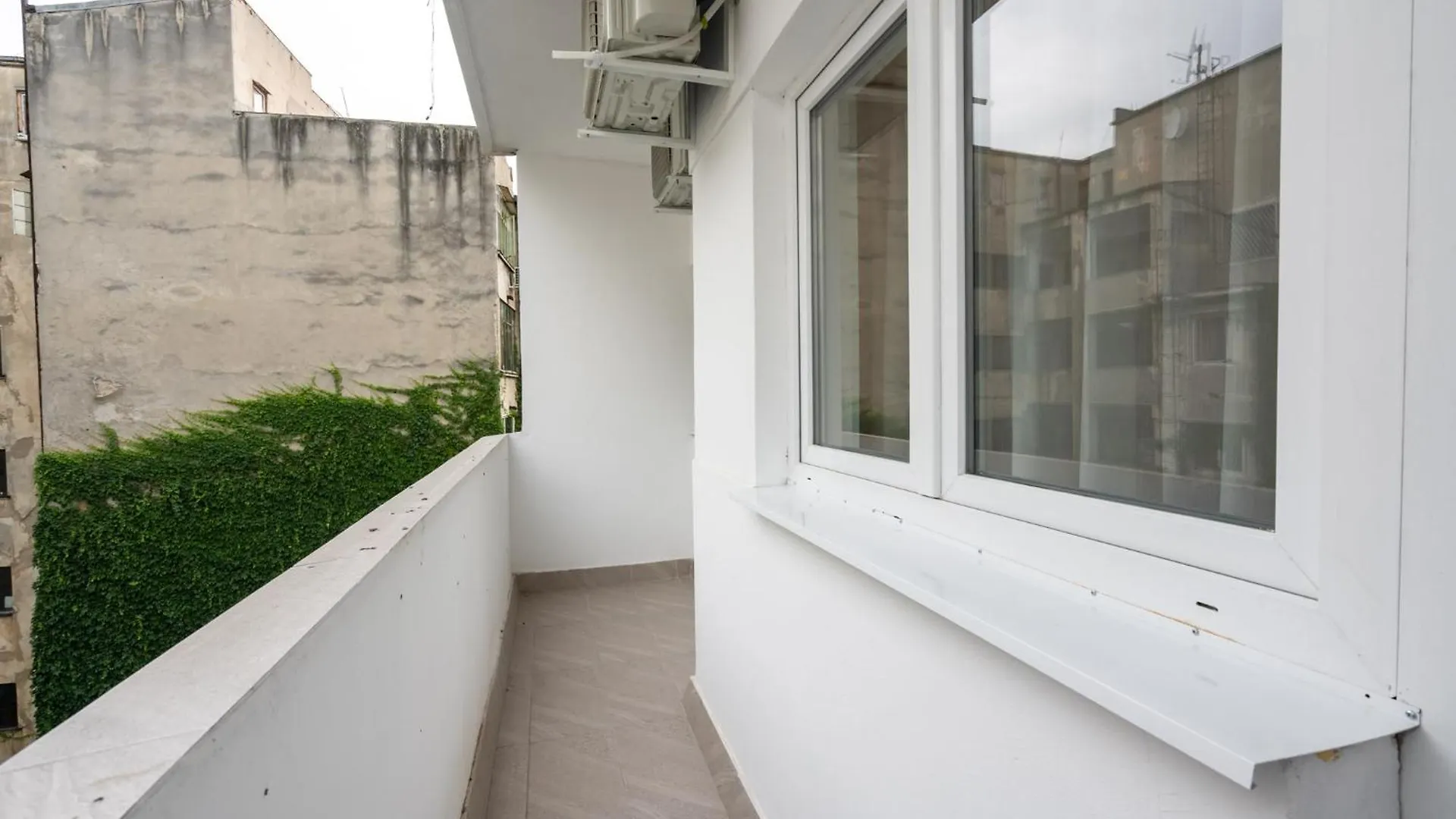 Apartment Elegant City Escape With Balcony Calea Victoriei Bucharest